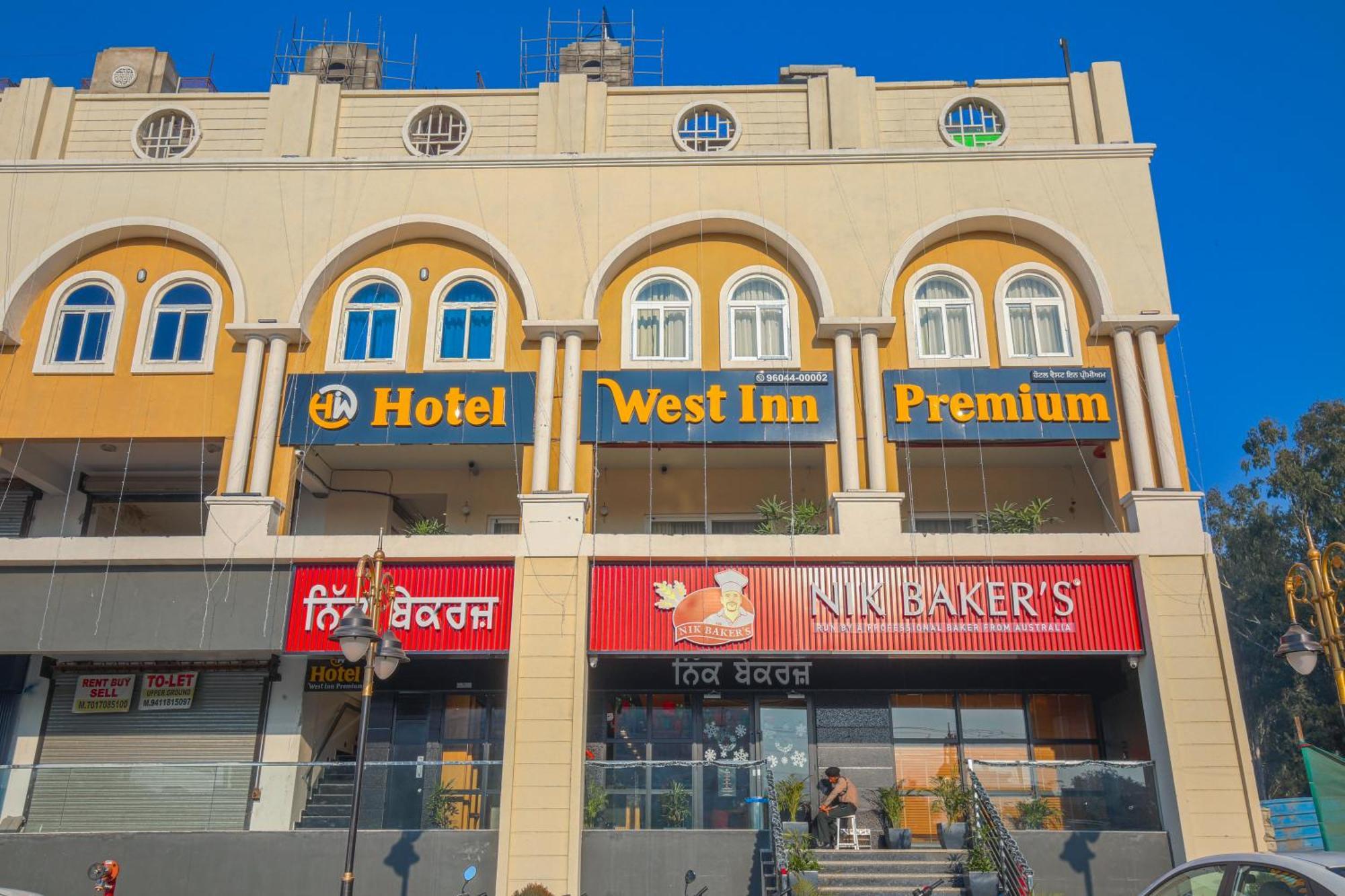 Hotel West Inn Premium Kharar Экстерьер фото